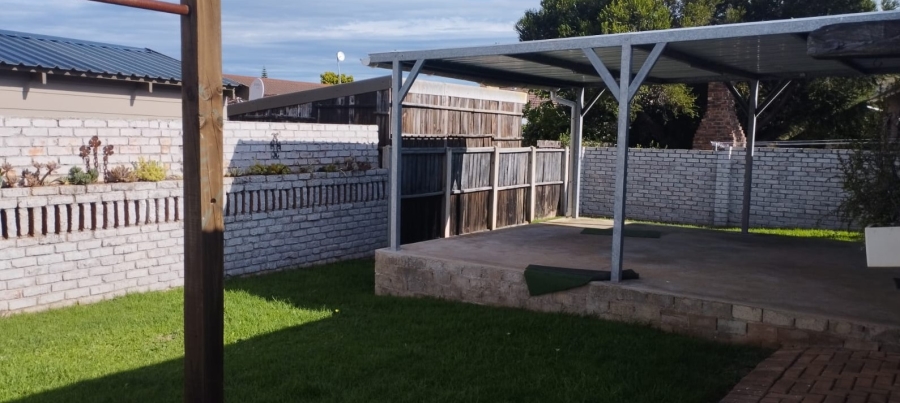4 Bedroom Property for Sale in Noorsekloof Eastern Cape